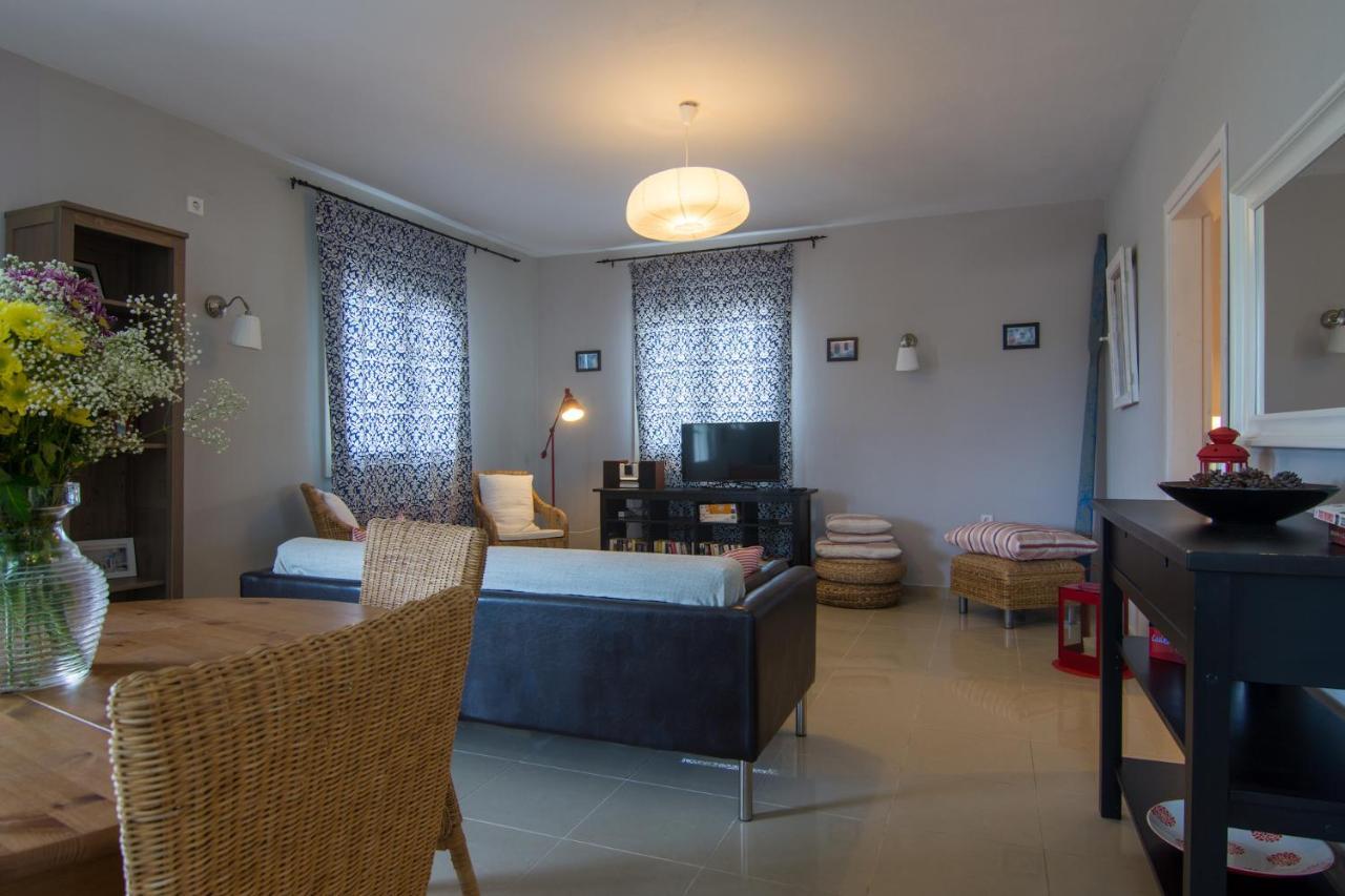 Villa Elaia Suites & Apartments No.2 ไกออส ภายนอก รูปภาพ